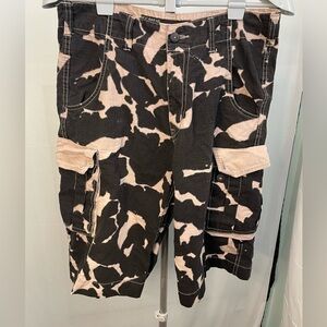 Rocawear Black‎ and Tan Camo Cargo Shorts size W32